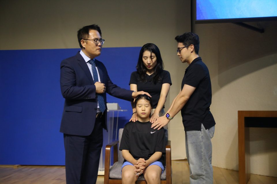 2026 백투스쿨 안수기도(3)